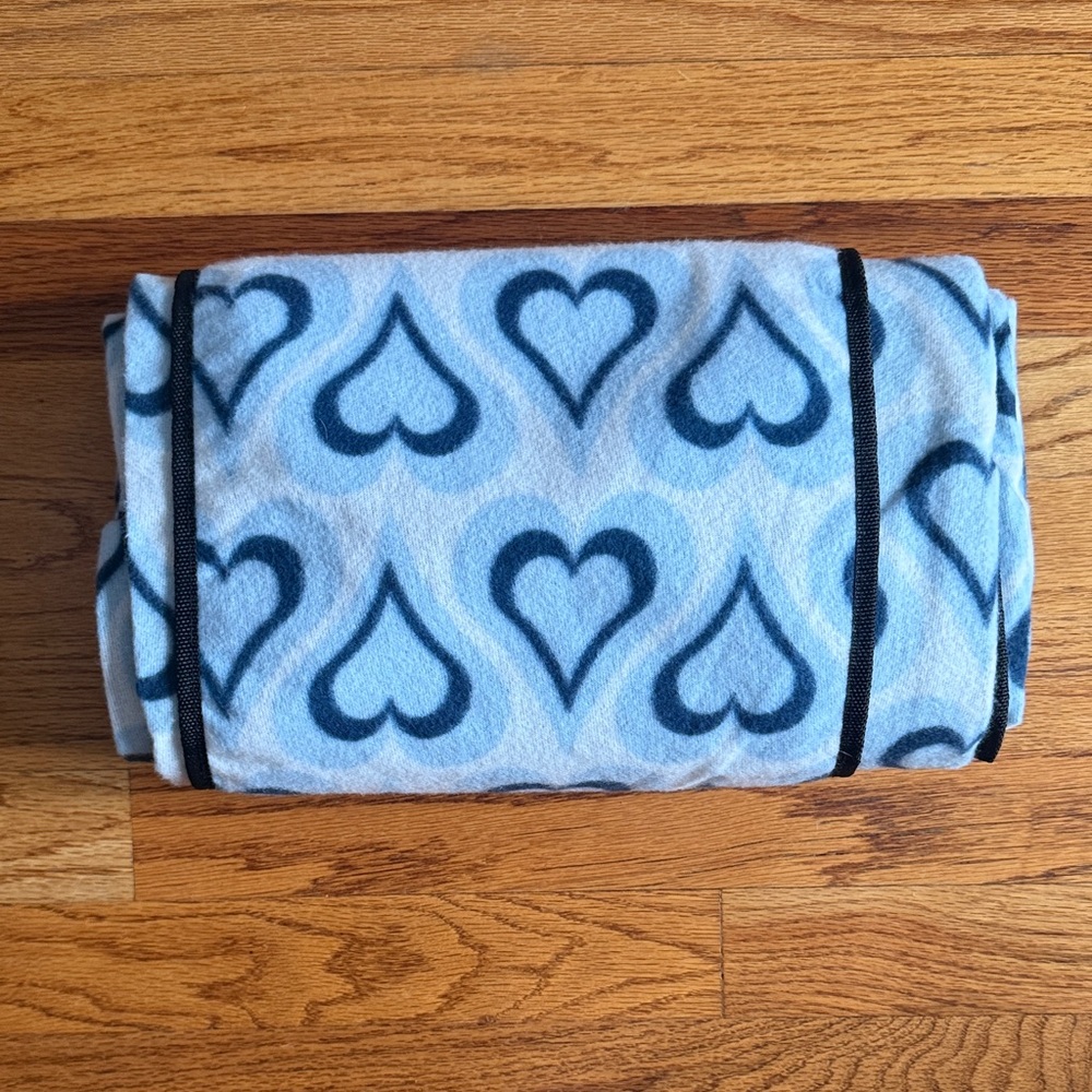 Blue Heart Patterned lined picnic Blanket